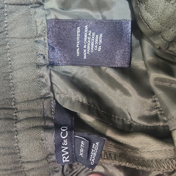 RW & CO Pants - Picture 5 of 10